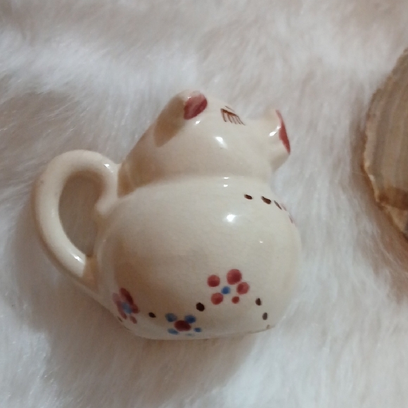 Charming Ceramic Pig Pitcher - Picture 5 of 11
